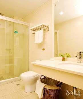 Hangzhou Ruiqi International Hotel Экстерьер фото